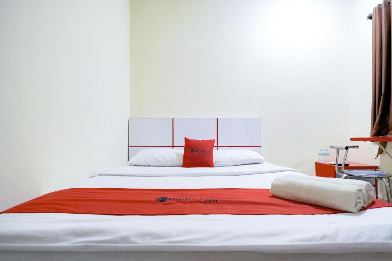 Reddoorz At Buah Batu 5 Hotell Bandung Exteriör bild